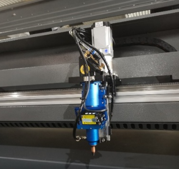 may-cat-laser-co2-500w-kho-1325-4 may cat laser co2 500w kho 1325 4